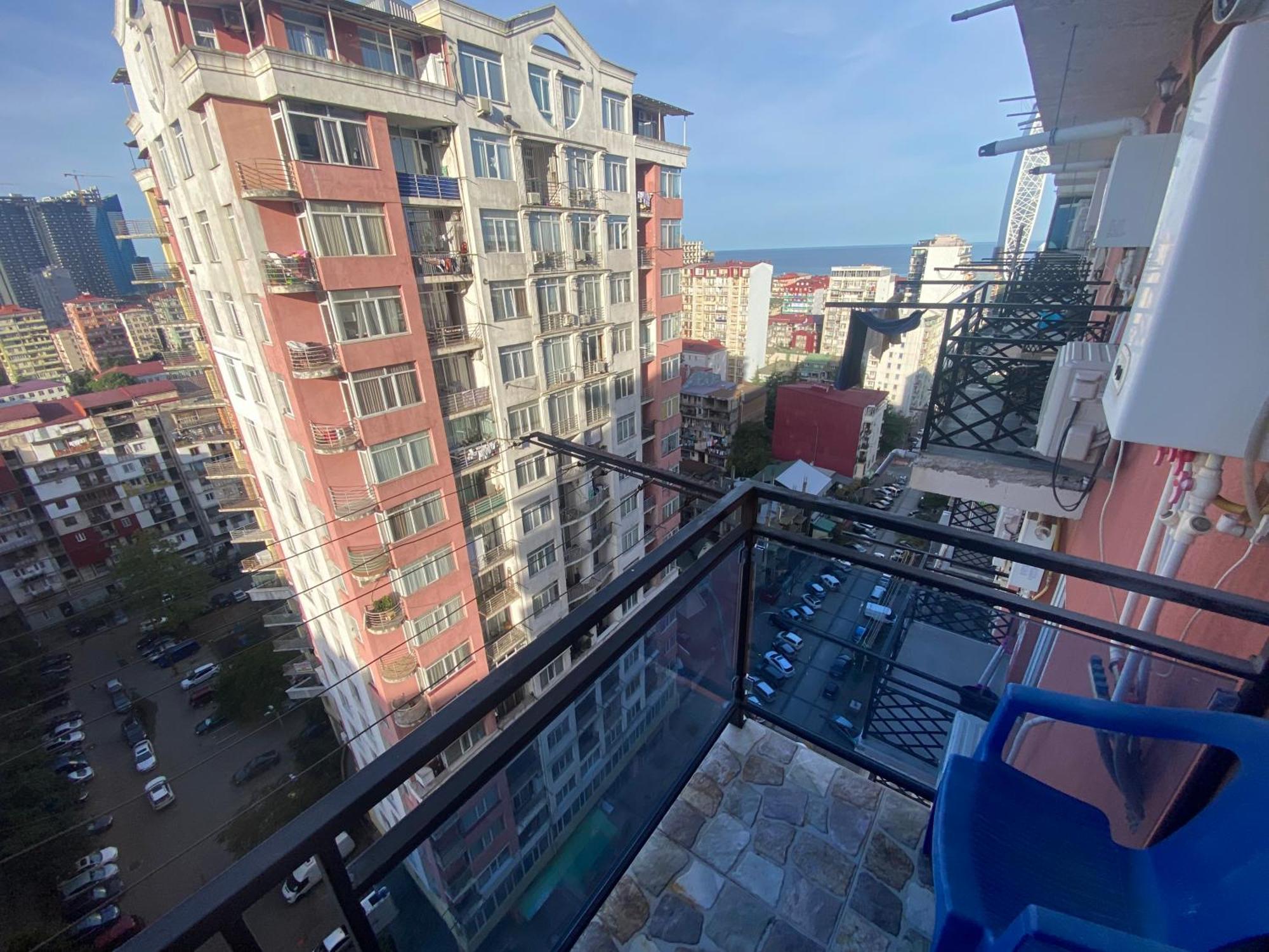 Apartment - Nino Батуми Екстериор снимка