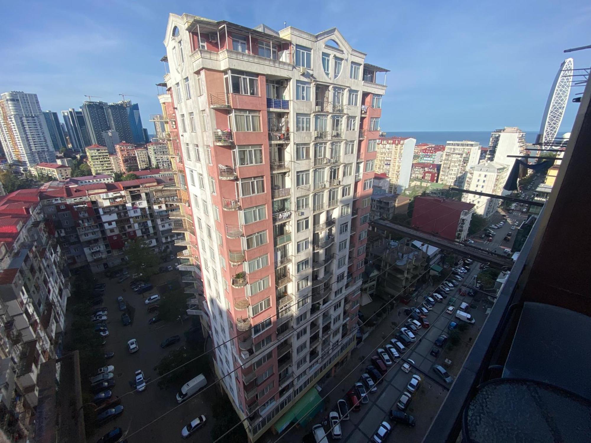 Apartment - Nino Батуми Екстериор снимка