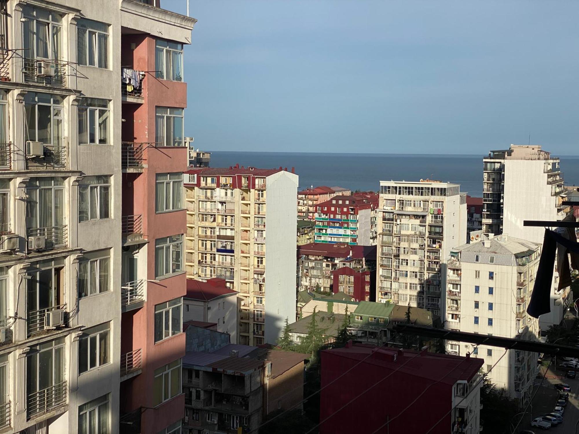Apartment - Nino Батуми Екстериор снимка